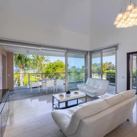 Galene Beachfront Villa *
